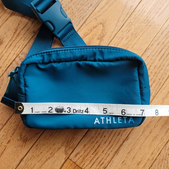NWT Athleta Girl Always Belt Bag Coastal Teal - Picture 13 of 14